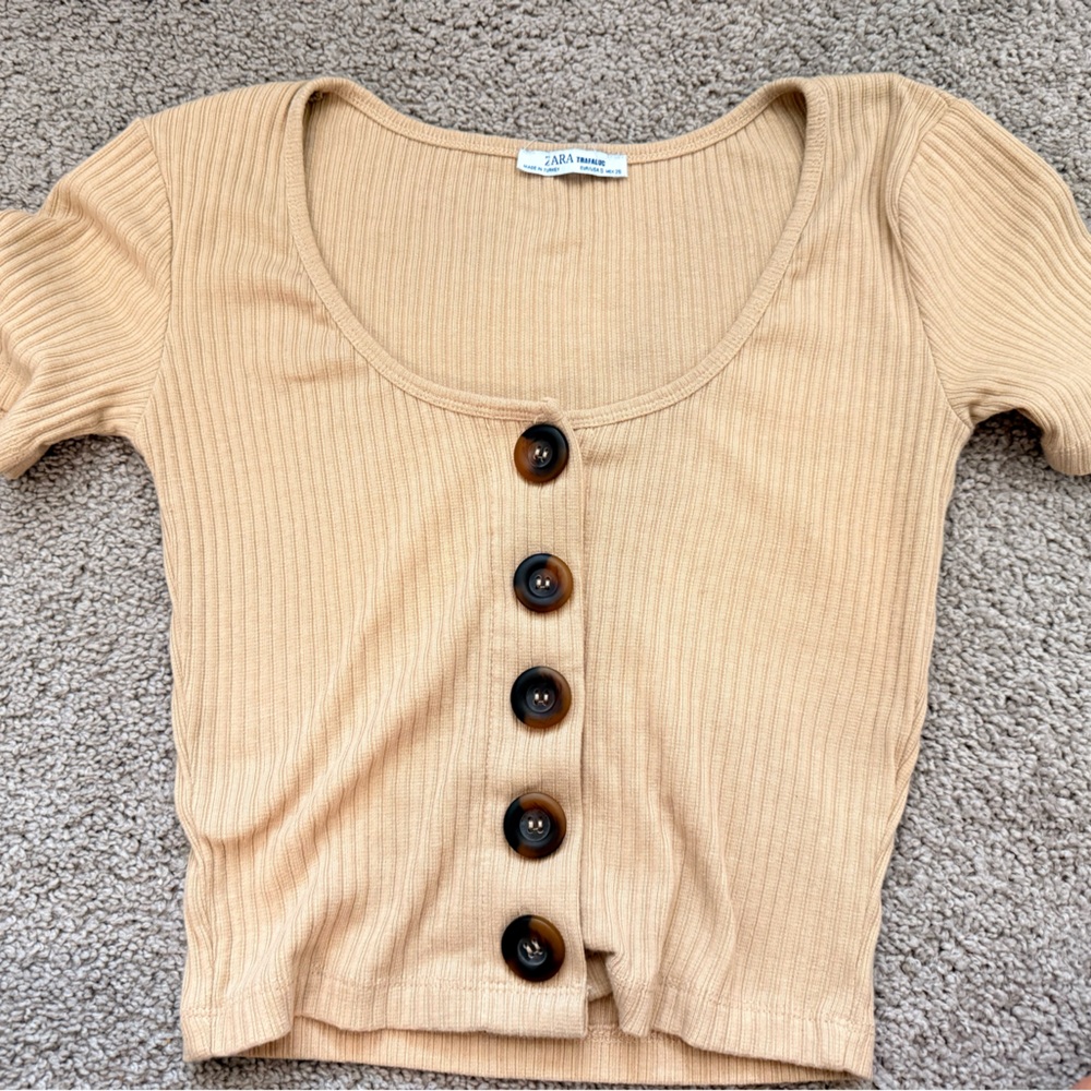 Zara Ribbed Tan Button-Up Top
Size: Small - Picture 2 of 4